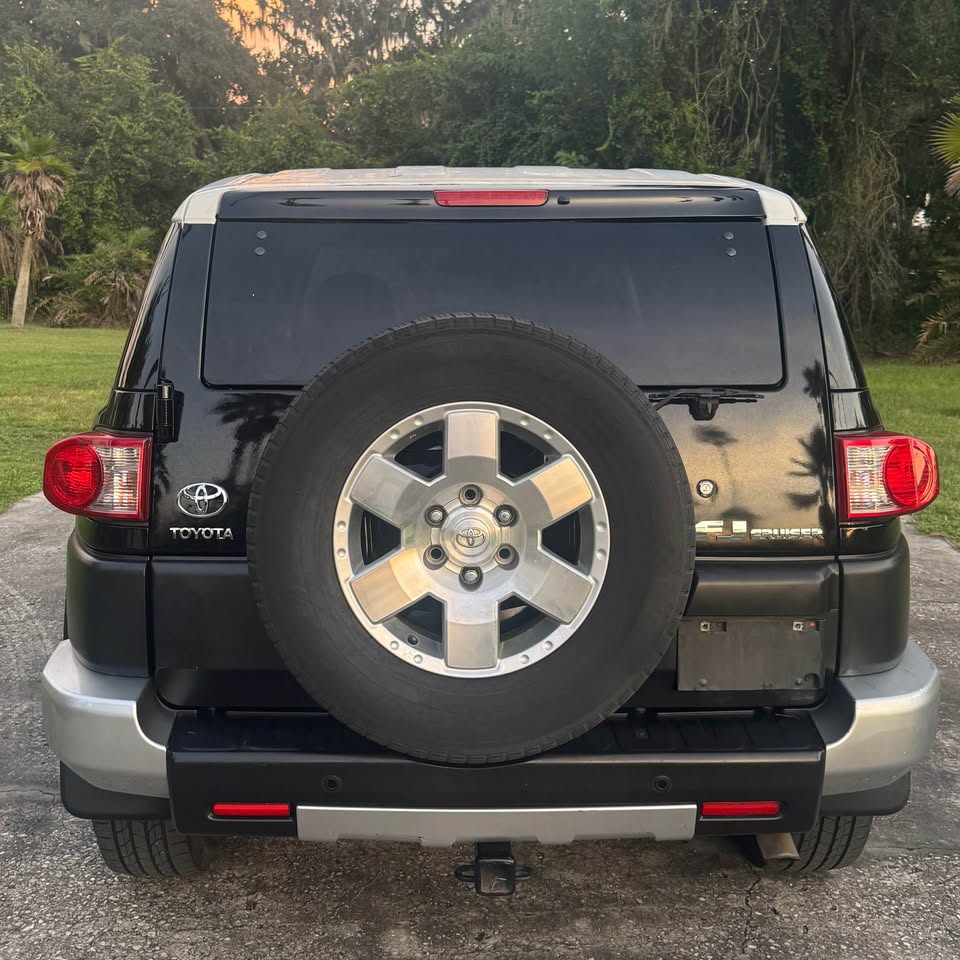 2007 Toyota FJ Cruiser · Sport Utility 2D in Tampa, FL (photo 8) — photo 8