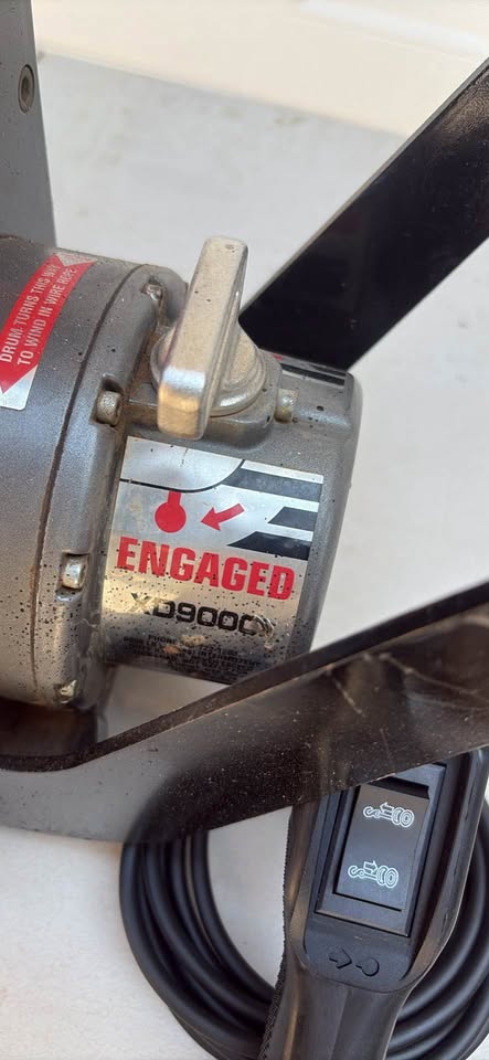 Warn XD9000 Winch with Hitch Mount in Camino, CA (photo 2) — photo 2