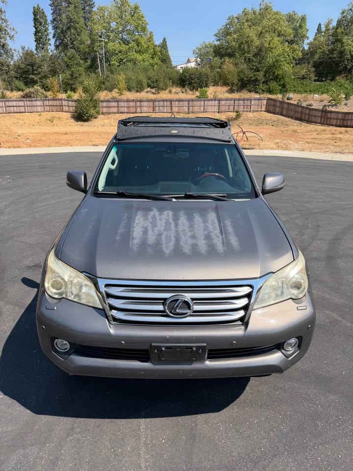 2011 Lexus GX · GX 460 Premium Sport Utility 4D in Grass Valley, CA (photo 2) — photo 2