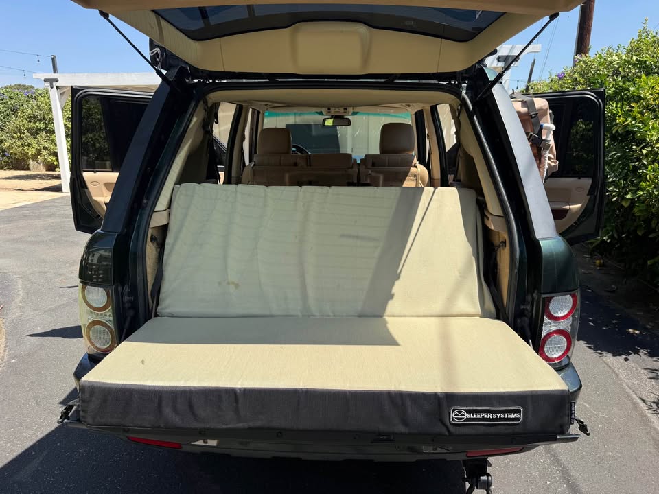 2011 Land Rover Range Rover · HSE Sport Utility 4D in Tustin, CA (photo 10) — photo 10