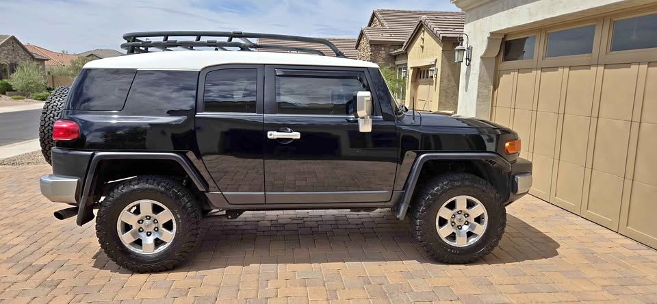 2007 Toyota FJ Cruiser in Chandler, AZ (photo 1)