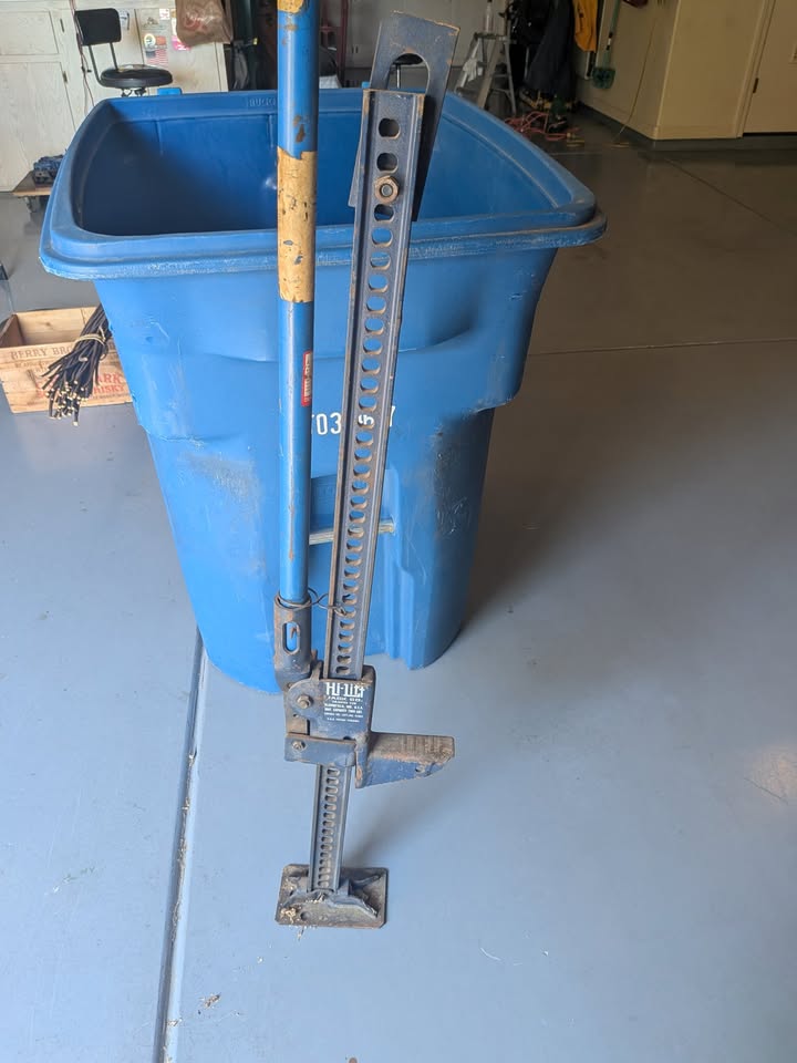 Vintage 48" Hi-Lift Farm Jack-Made in USA in Fountain Hills, AZ (photo 3) — photo 3