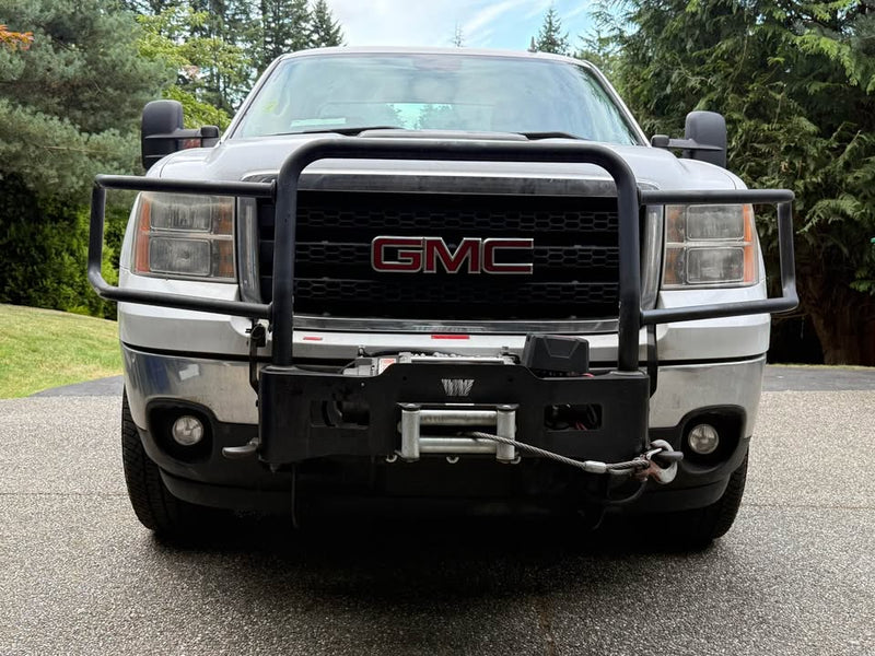 Warn Heavy Duty M15000 lb. Electric winch w/integrated Heavy duty Warn Bull Guard. For 2012 GMC 3500 in Monroe, WA (photo 5) — photo 5