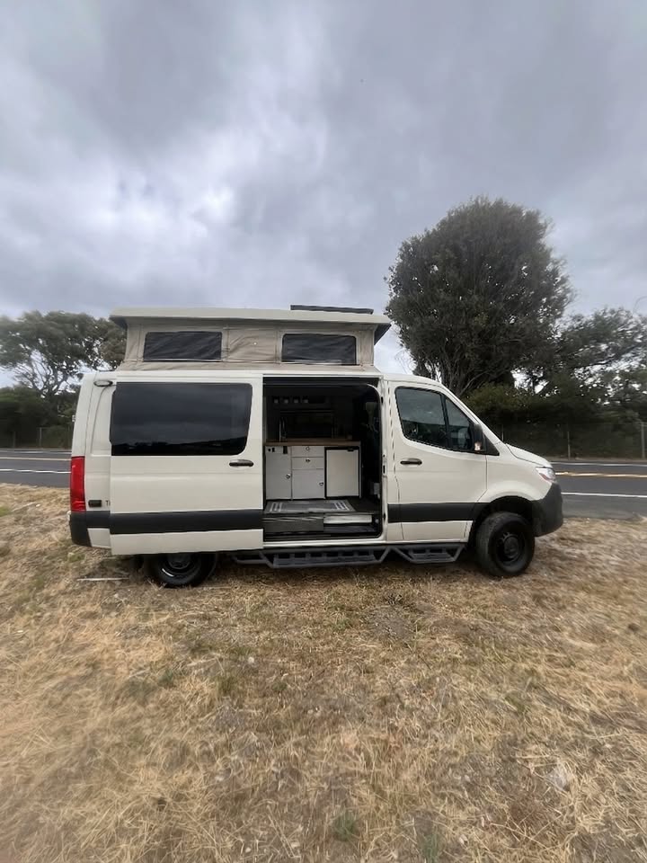 2019 Mercedes-Benz 4x4 Sprinter in San Francisco, CA (photo 9) — photo 9