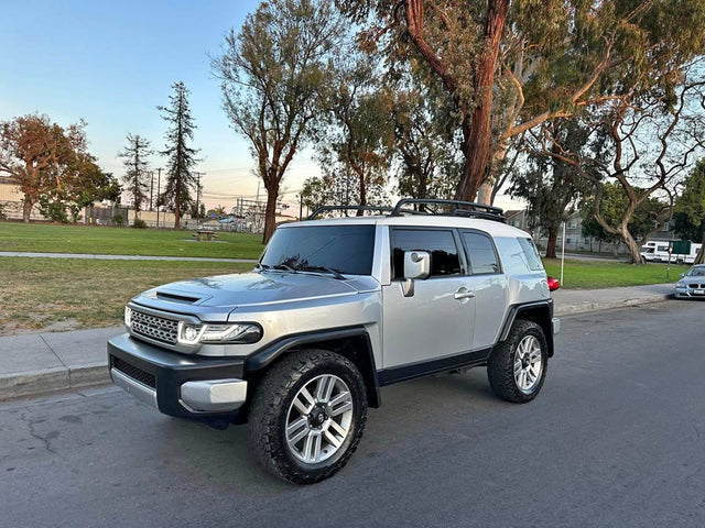 2007 Toyota FJ Cruiser · Sport Utility 2D in Los Angeles, CA (photo 1)