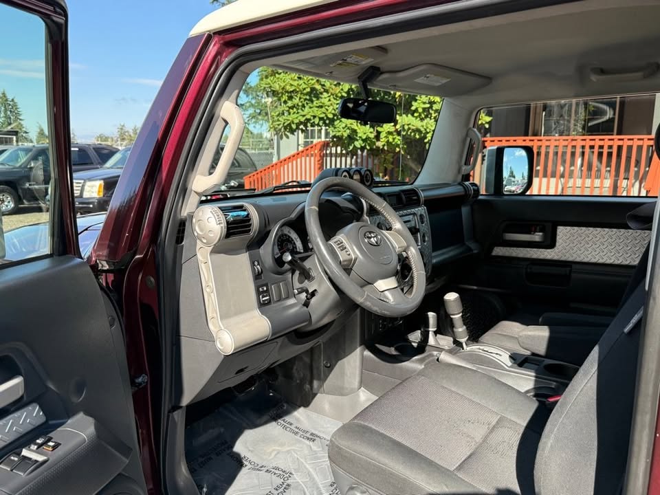 2007 TOYOTA FJ CRUISER in Spanaway, WA (photo 9) — photo 9