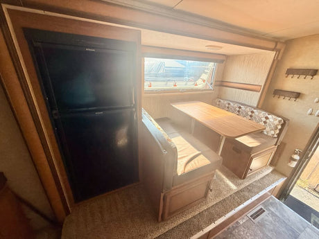 2015 Palomino Backpack Edition HS-2911 Truck Camper in Beaverton, OR (photo 9)