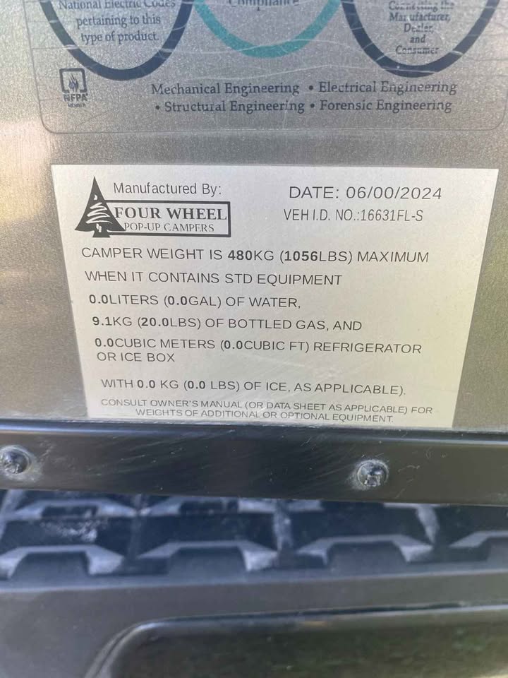 2024 Four Wheel Truck Camper in Bigfork, MT (photo 6)