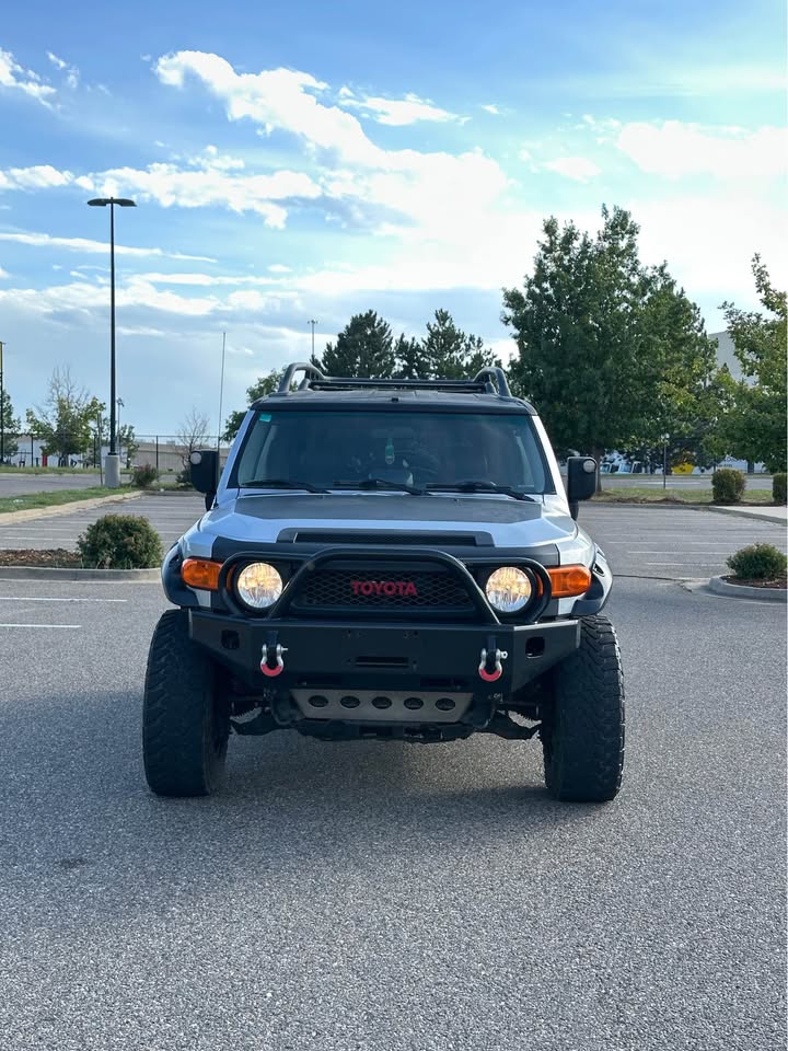 2007 Toyota FJ Cruiser · Sport Utility 2D in Denver, CO (photo 2) — photo 2