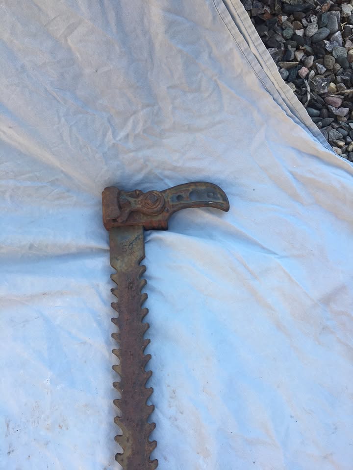 Antique Hi Lift Jack Handyman Jack 32" in Farmington, NM (photo 6) — photo 6