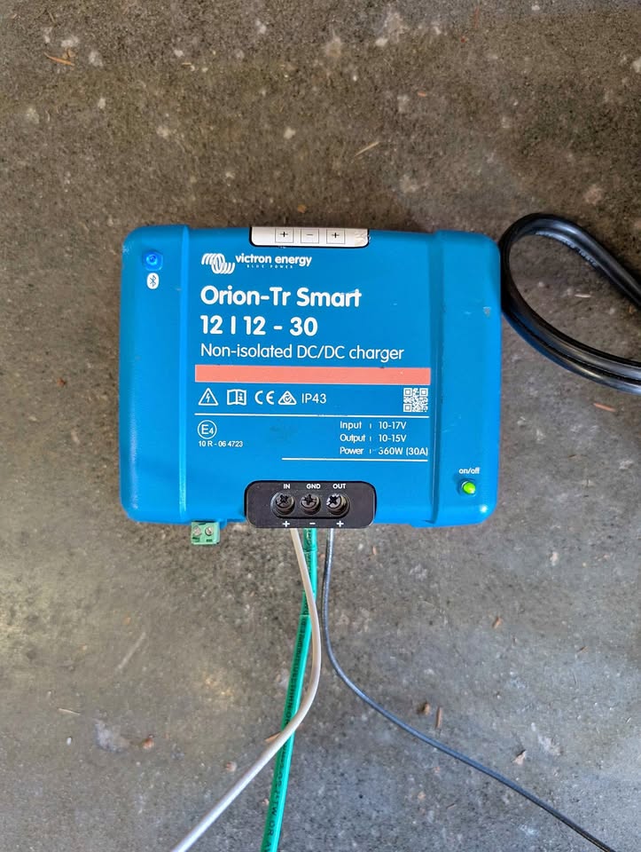 Victron orion smart dc dc charger 12v 30 amp in Seattle, WA (photo 1) — photo 1