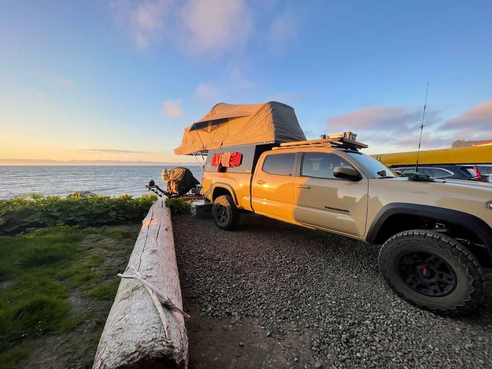 AT Overland Habitat Truck Camper Topper for Toyota Tacoma 6' Bed in Snoqualmie, WA (photo 4) — photo 4