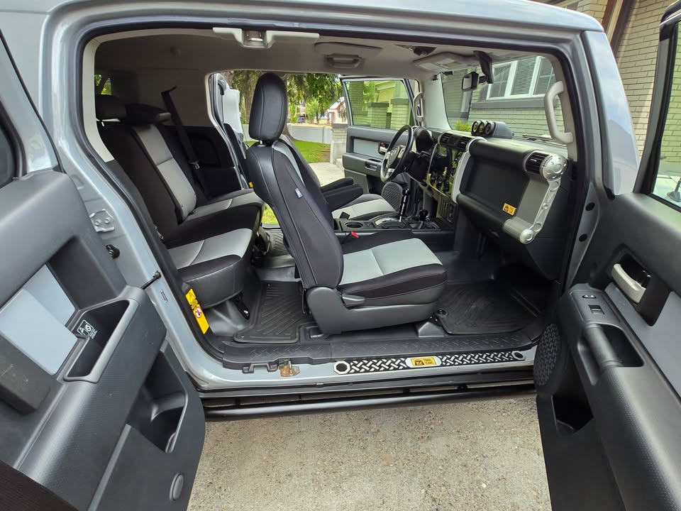 2013 Toyota FJ Cruiser in Smithfield, UT (photo 12) — photo 12