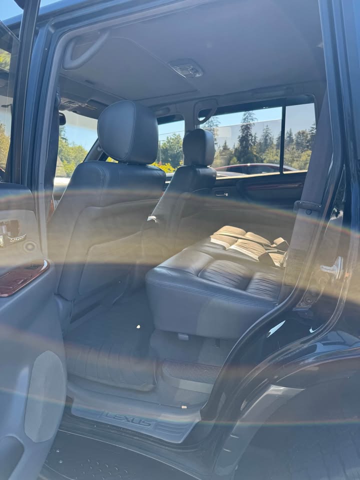 2001 Lexus LX · LX 470 Sport Utility 4D in Monroe, WA (photo 7) — photo 7