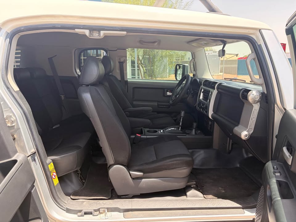 2007 Toyota FJ Cruiser · Sport Utility 2D in Phoenix, AZ (photo 6) — photo 6