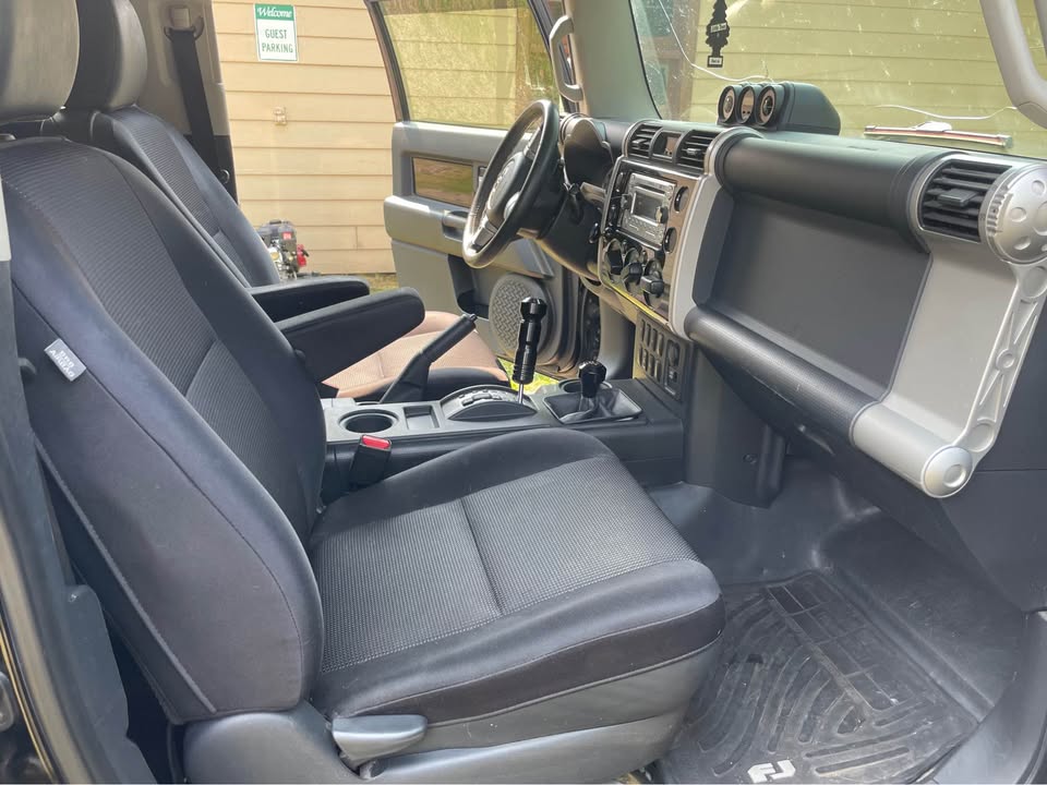 2014 Toyota FJ Cruiser 4x4 Runs and Drives Great!! Last Year Made in Proctor, MT (photo 8)