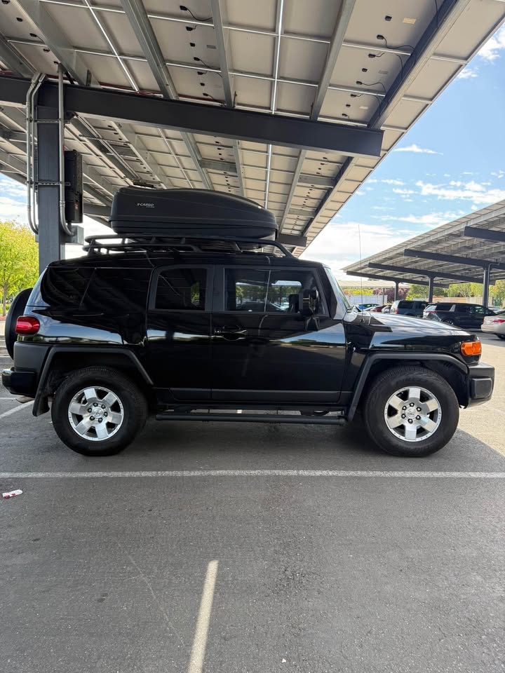 2008 Toyota FJ Cruiser · Sport Utility 2D in Stockton, CA (photo 4) — photo 4