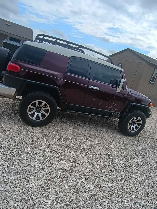 2007 Toyota FJ Cruiser — photo 2