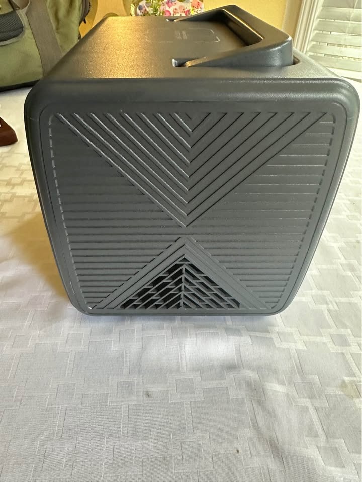 Bluetti Portable Power Station 600w in Boise, ID (photo 4) — photo 4