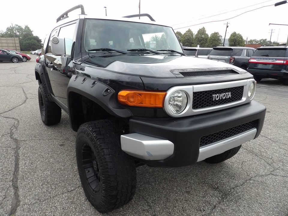 2007 Toyota FJ Cruiser in Dearborn, MI (photo 4) — photo 4