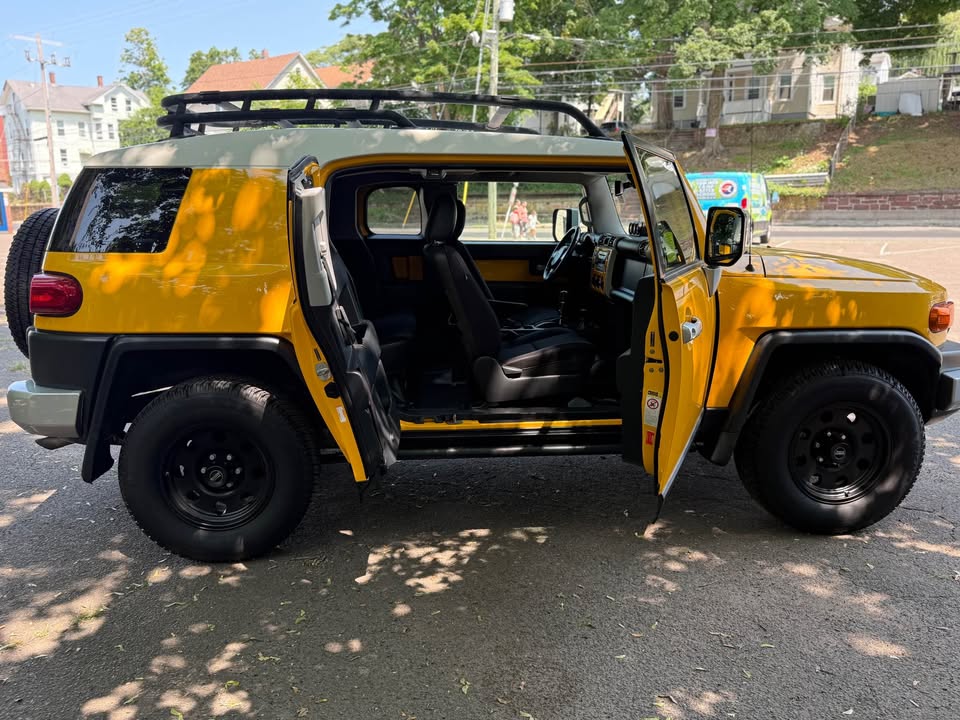 2009 Toyota FJ Cruiser · 4.0L V6 in Meriden, CT (photo 8) — photo 8
