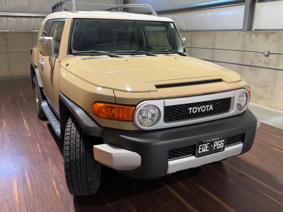 2014 Toyota FJ Cruiser in Windsor, CO (photo 8) — photo 8