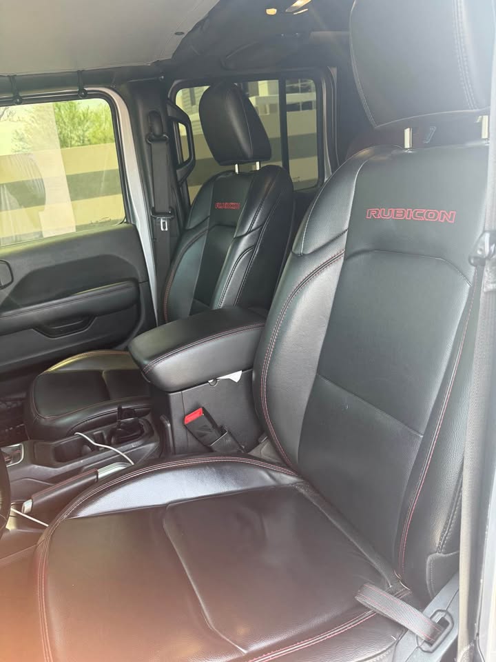 2020 Jeep Gladiator · Rubicon Pickup 4D 5 ft (photo 8) — photo 8