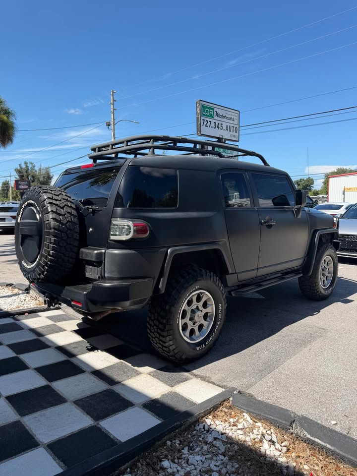 2011 Toyota FJ Cruiser · 4X4 40,000 MILES in Tampa, FL (photo 8) — photo 8