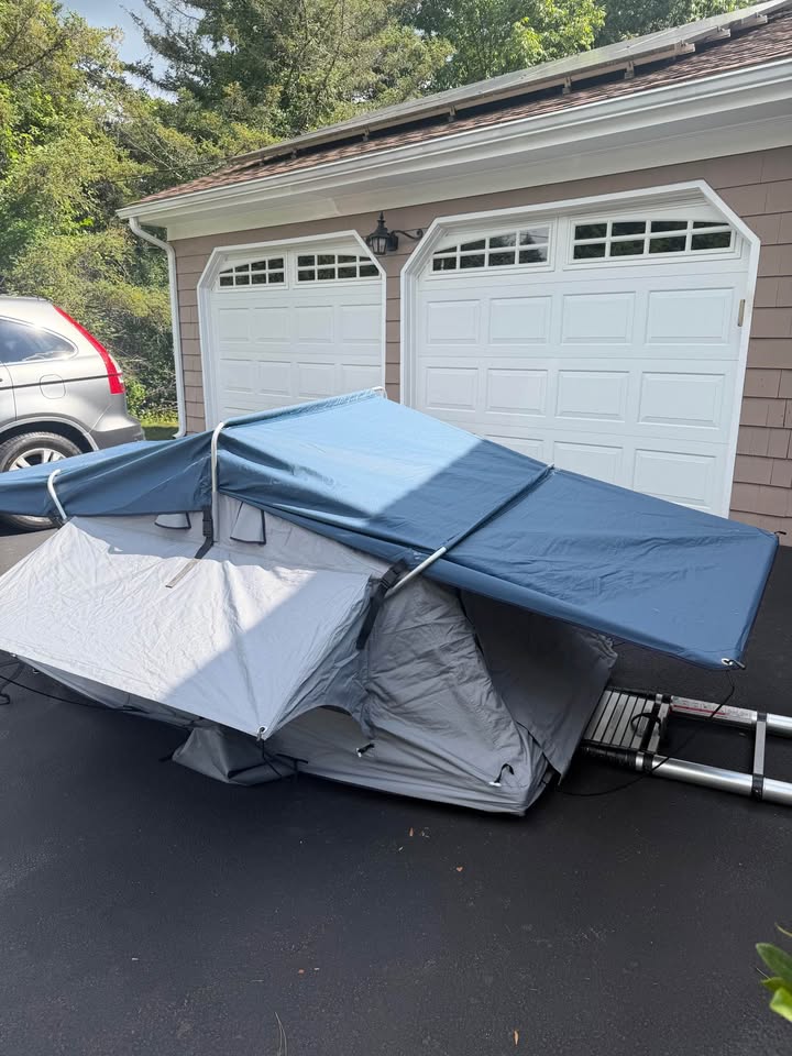 Thule Tepui Roof Top Tent in Lincoln, RI (photo 4) — photo 4