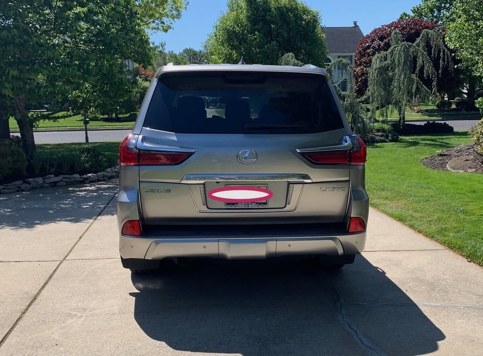 Lexus LX570 34k Miles Luxury Package w/Entertainment System Excellent in Sewell, NJ (photo 6) — photo 6