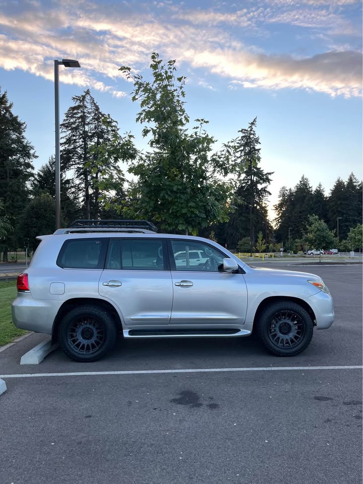 2008 Lexus LX · LX 570 Sport Utility 4D in Tacoma, WA (photo 4) — photo 4