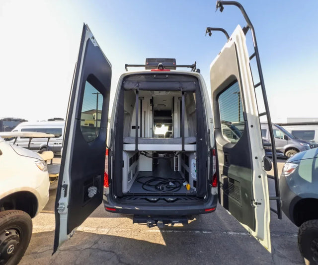 2024 Winnebago revel 44e — photo 2