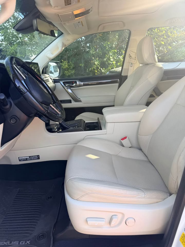 2022 Lexus GX · GX 460 Luxury Sport Utility 4D in Austin, TX (photo 5) — photo 5