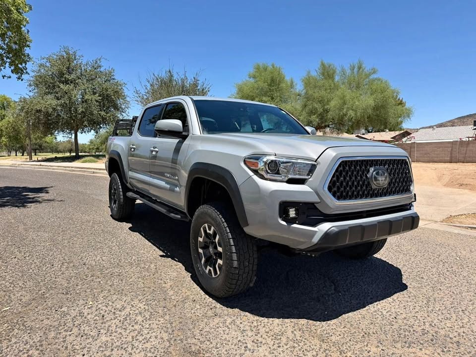 2018 Toyota Tacoma Double Cab TRD Off-Road Pickup 4D 5 ft in Phoenix, AZ (photo 1) — photo 1