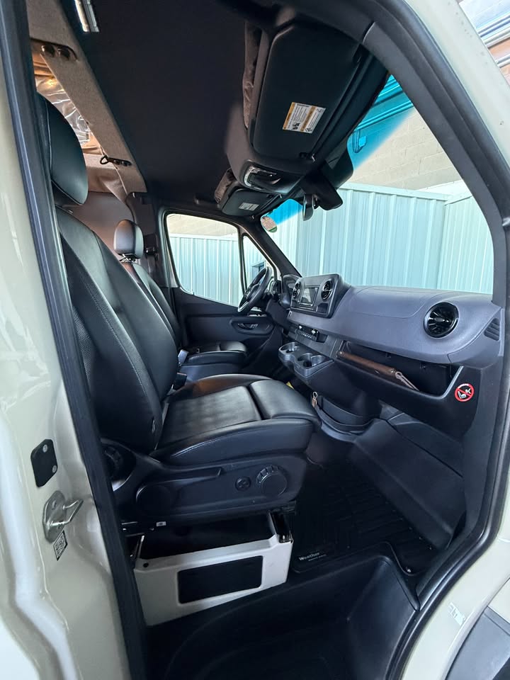 2019 Mercedes-Benz 4x4 Sprinter in San Francisco, CA (photo 6)