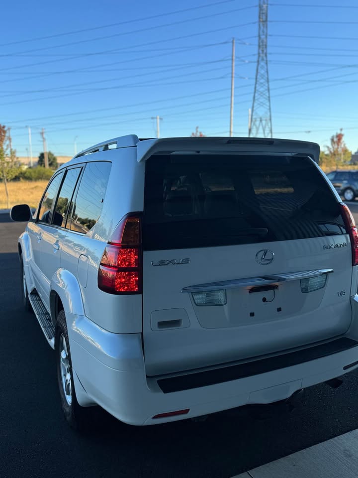 2004 Lexus GX · GX 470 Sport Utility 4D (photo 4) — photo 4