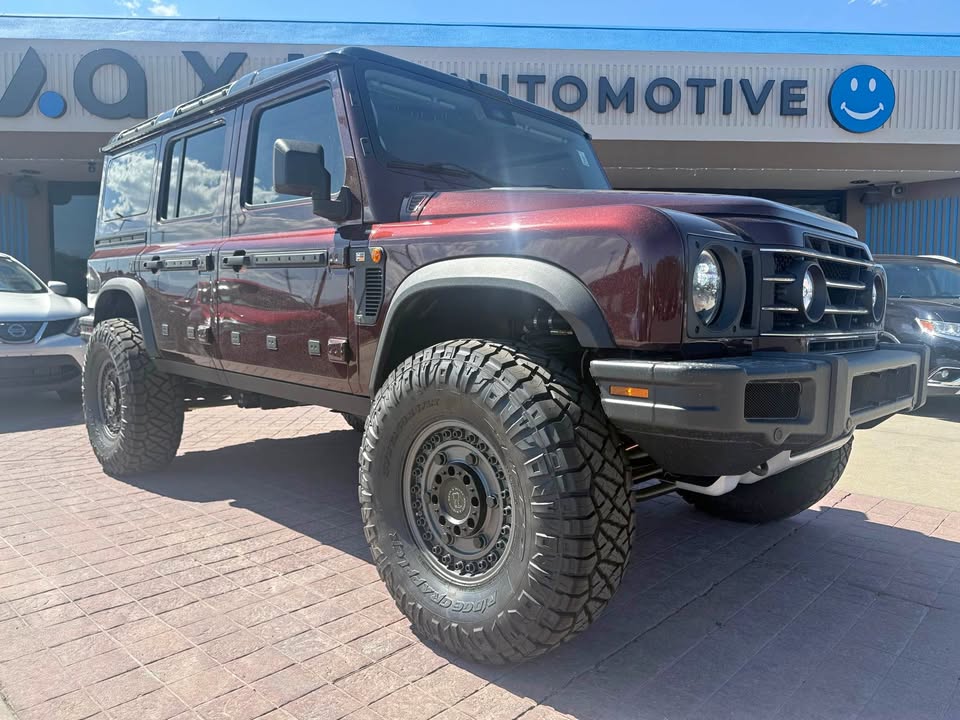 2025 INEOS Grenadier · Station Wagon (photo 1) — photo 1
