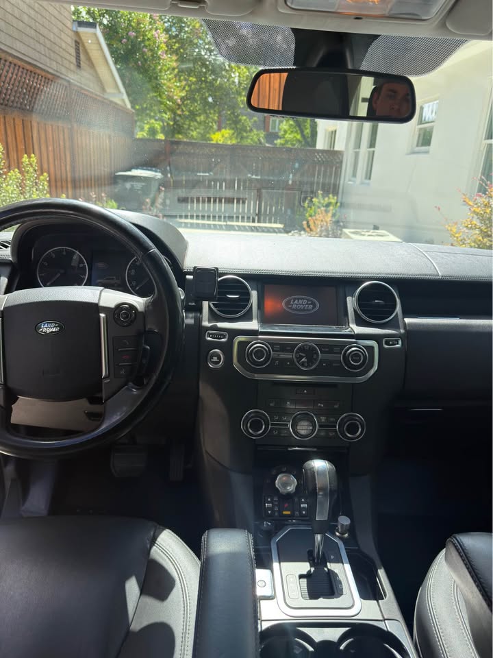 2012 Land Rover LR4 · HSE Sport Utility 4D in Sacramento, CA (photo 12) — photo 12