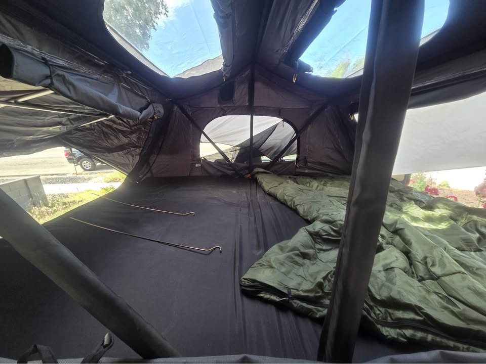 Rooftop Tent - Smittybilt XL Overlander (photo 2) — photo 2