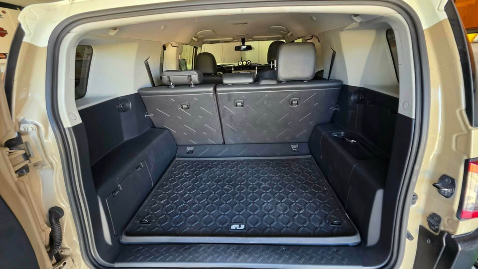2012 Toyota FJ Cruiser · Sport Utility 2D in Temecula, CA (photo 10) — photo 10
