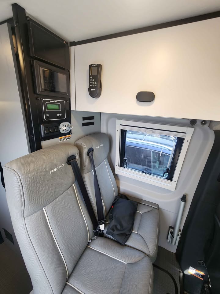 2025 Winnebago Revel 2.5 AWD 44E 28K Upgrades 19ft in Edgewood, WA (photo 6) — photo 6