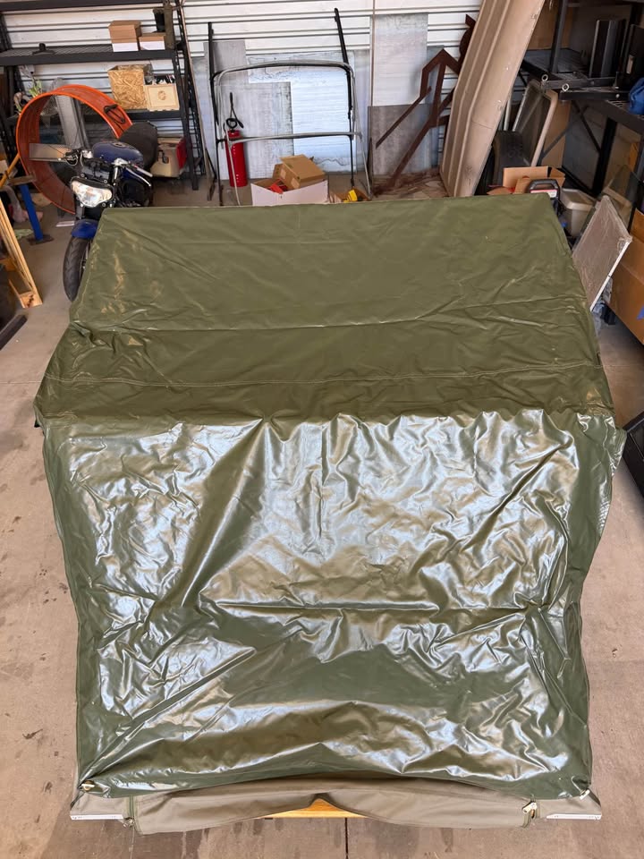 Eezi-Awn Series 3 1400 Rooftop Tent in Salt Lake City, UT (photo 3) — photo 3