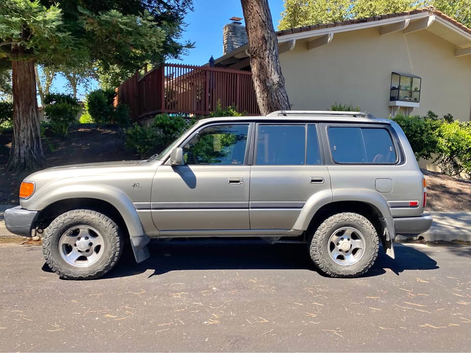 1997 Toyota Landcruiser · Sport Utility 4D in Walnut Creek, CA (photo 1)