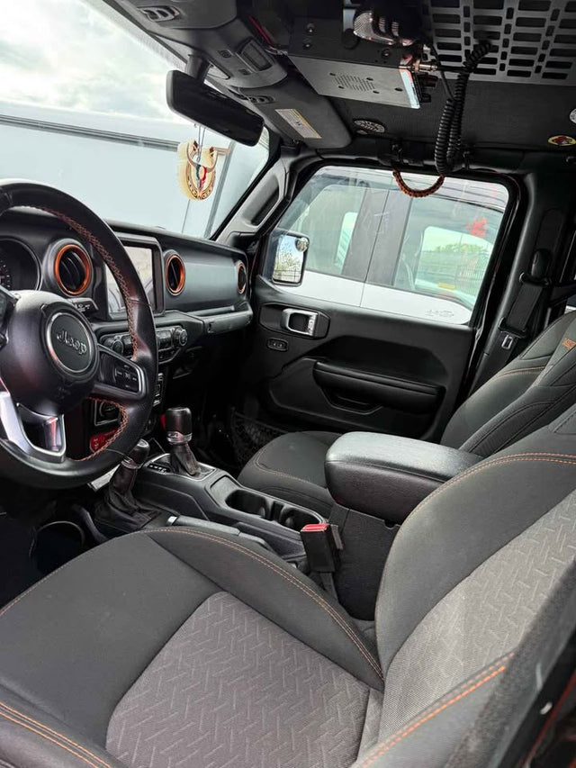2021 Jeep Gladiator Mojave — photo 2