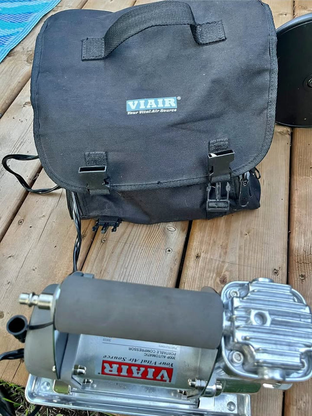 Viair 300p air compressor in Cambridge, ON (photo 1)