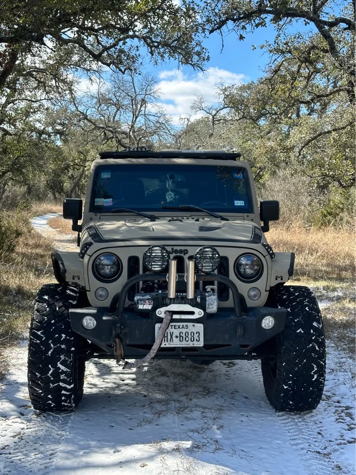 2014 Jeep Wrangler Unlimited · Custom Build in San Marcos, TX (photo 4) — photo 4