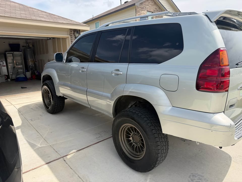 2003 Lexus GX · GX 470 Sport Utility 4D in Cibolo, TX (photo 3) — photo 3