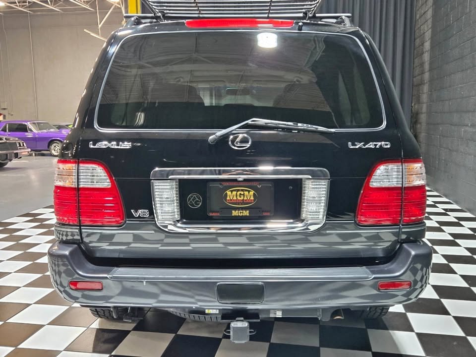 2004 Lexus LX 470 Leather - Clean Carfax in Addison, IL (photo 1) — photo 1