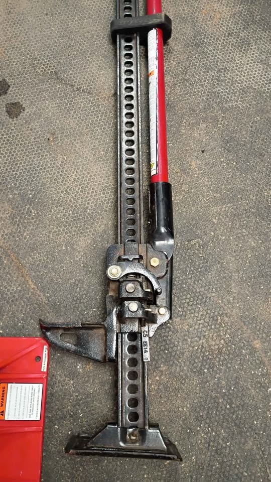 HI-LIFT - 484 HEAVY DUTY JACK (photo 2) — photo 2