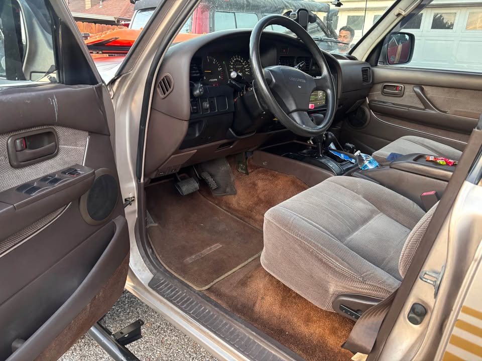 1994 Toyota Landcruiser · Heritage Edition Sport Utility 4D (photo 11) — photo 11